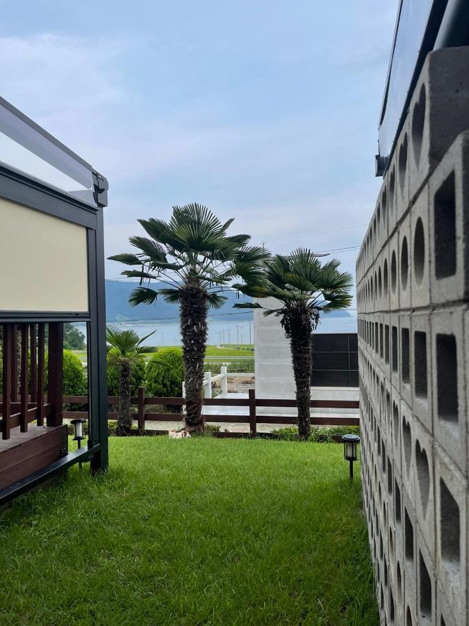 American Village Pension Manoa Namhae Exterior photo
